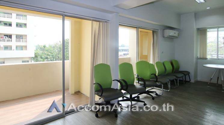 1  Office Space For Rent in Sukhumvit ,Bangkok MRT Queen Sirikit National Convention Center at RBC Rompo Business Centre AA13956